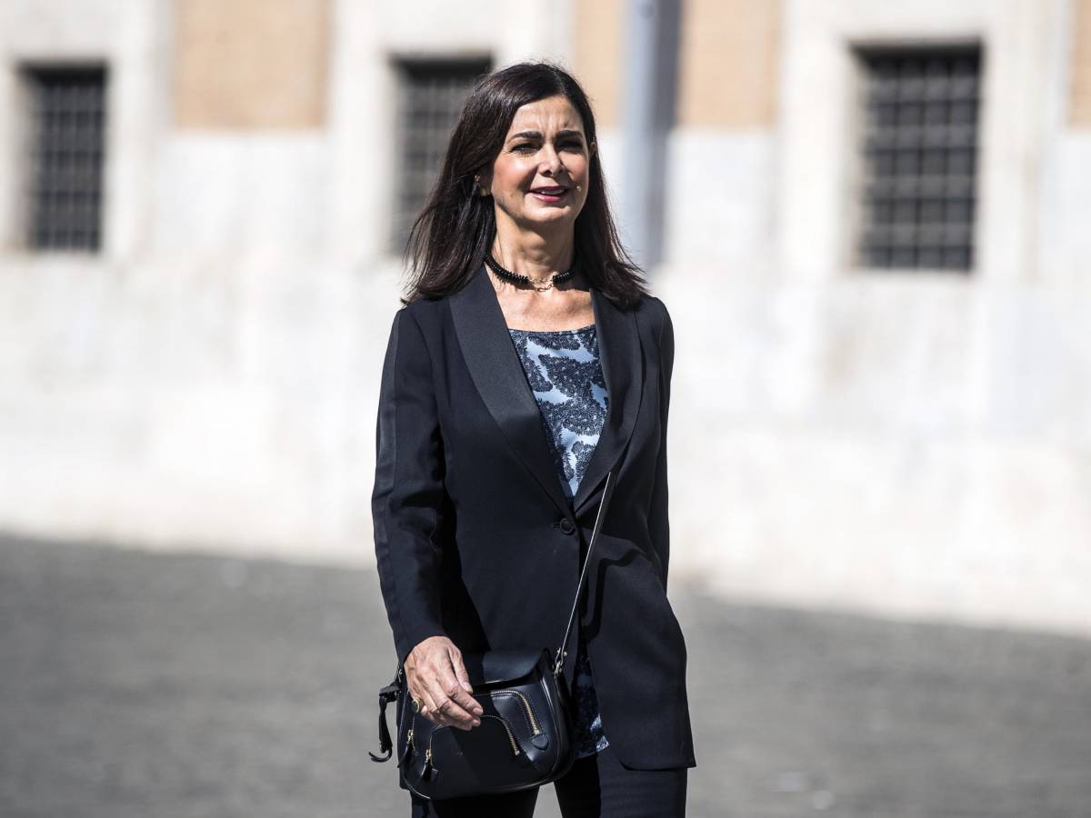 Boldrini returns to the attack: “Immigration as a weapon of distraction”