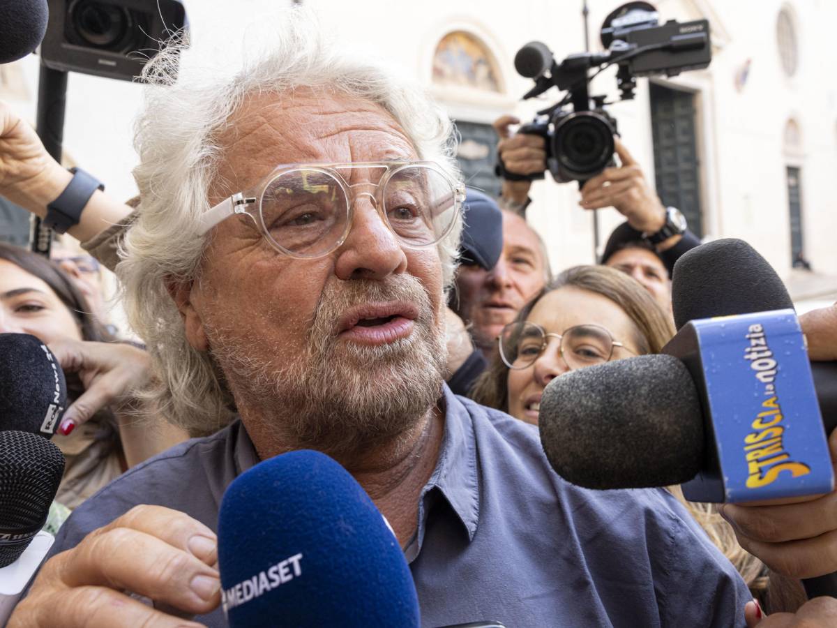 L ultimo triste show di Grillo