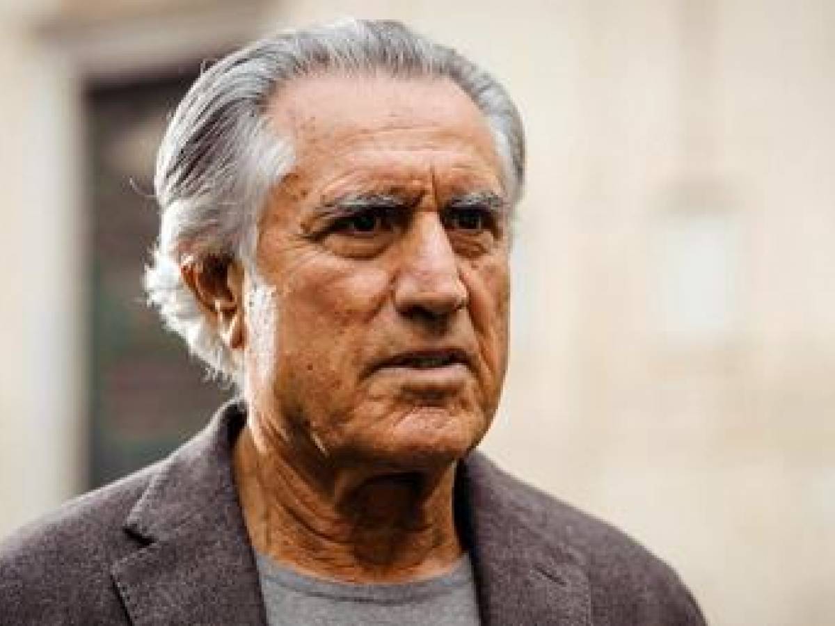 Lando Buzzanca cade da carrozzina in Rsa, ricoverato in ospedale Lando Buzzanca cade da carrozzina in Rsa, ricoverato in ospedale