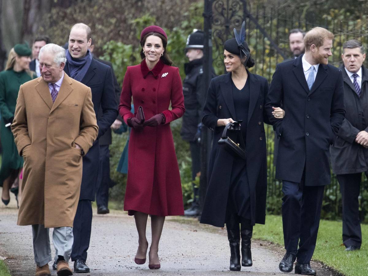 Kate Middleton e Meghan Markle, scontro a distanza per Natale Kate Middleton e Meghan Markle, scontro a distanza per Natale