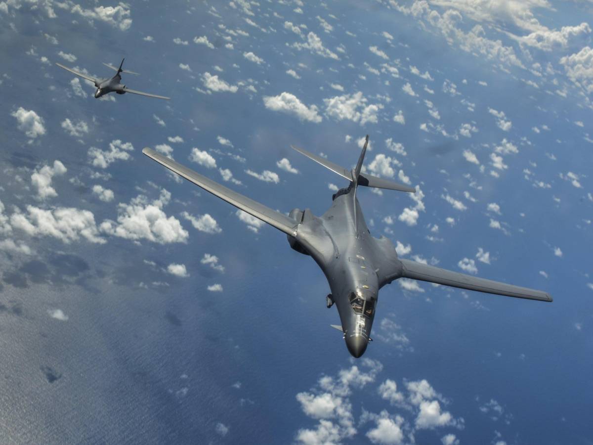 Bombardieri B 1 Usa in volo, ira di Pechino: alta tensione nell