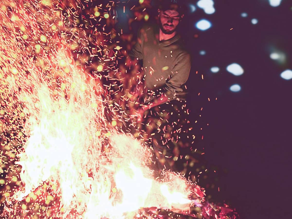 Napoli e il rito di Sant'Antonio, il fuoco che purifica - il Giornale