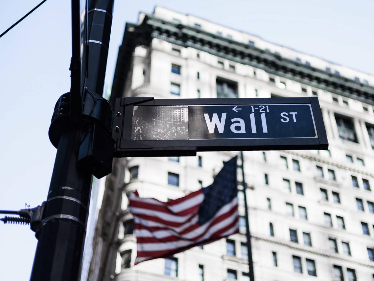 Balzo inflazione Usa gela Wall Street, taglio tassi Fed sempre più lontano