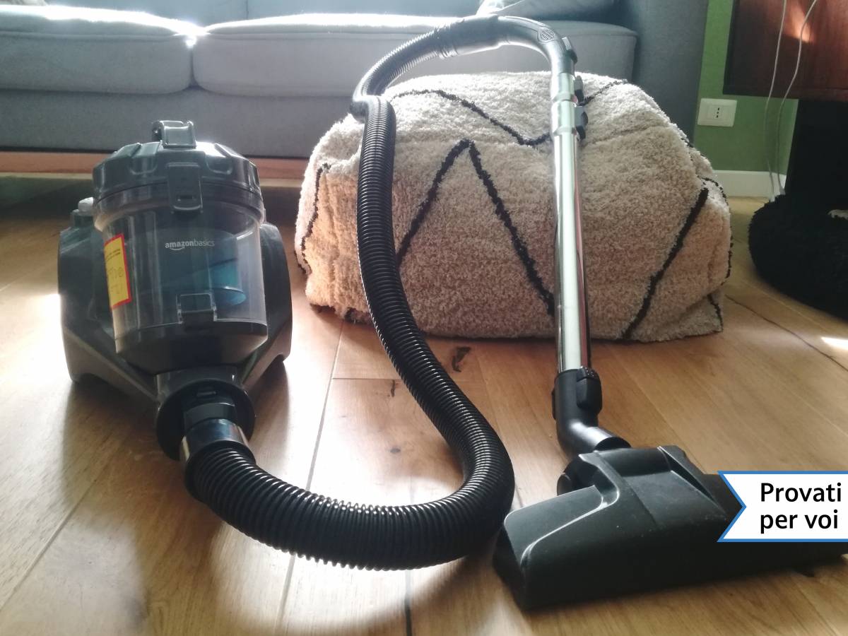 XSQUO Aspirapolvere Senza Sacchetto Multi-ciclonico 800W – Silenzioso, Filtro HEPA, Serbatoio 2,1L – Slitta 360°