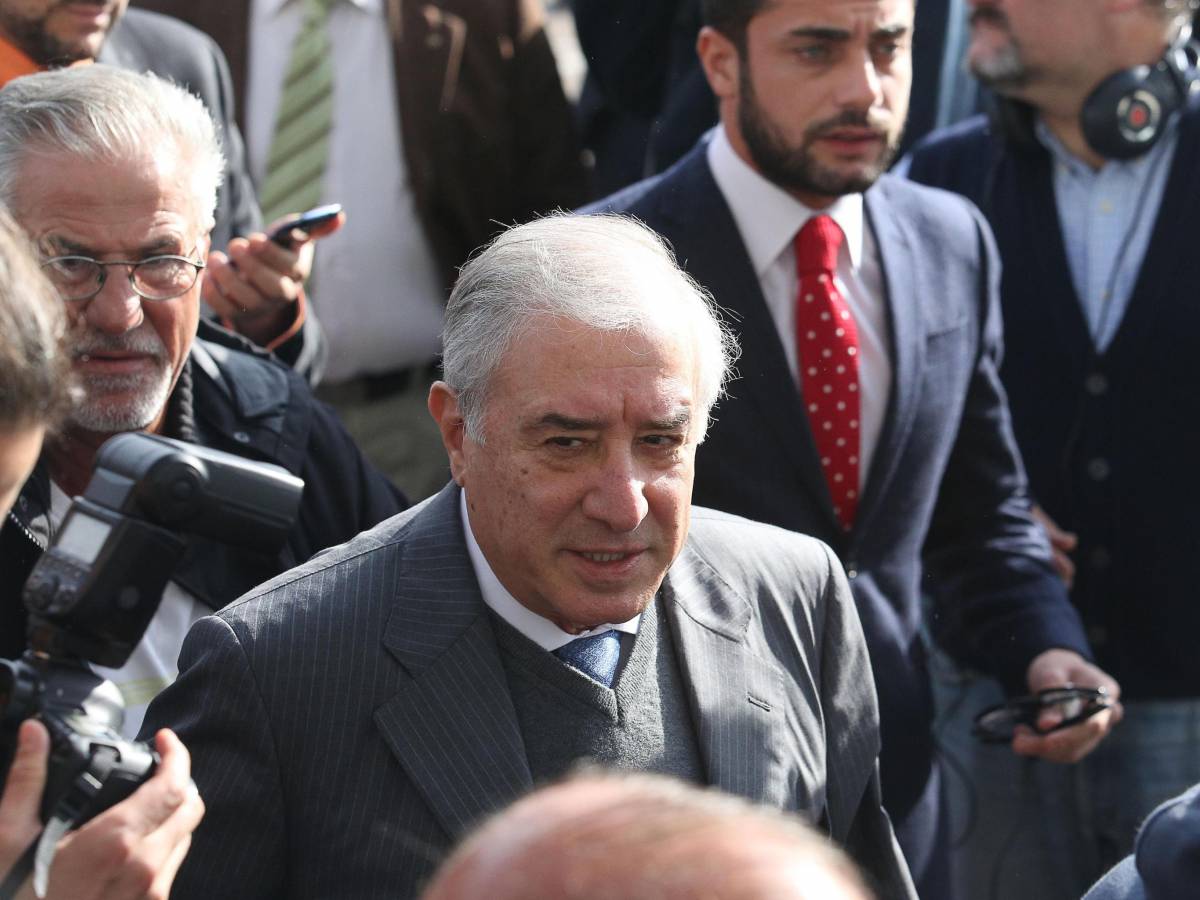 l ossessione dei pm berlusconi 232 morto mandano a processo dell utri da Ilgiornale.it l ossessione dei pm berlusconi 232 morto mandano a processo dell utri