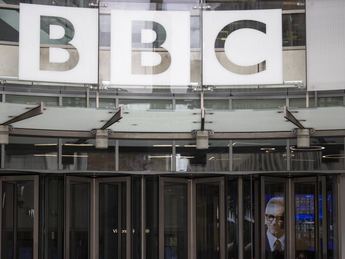 documentario narrato dal figlio di un funzionario di hamas bufera sulla bbc