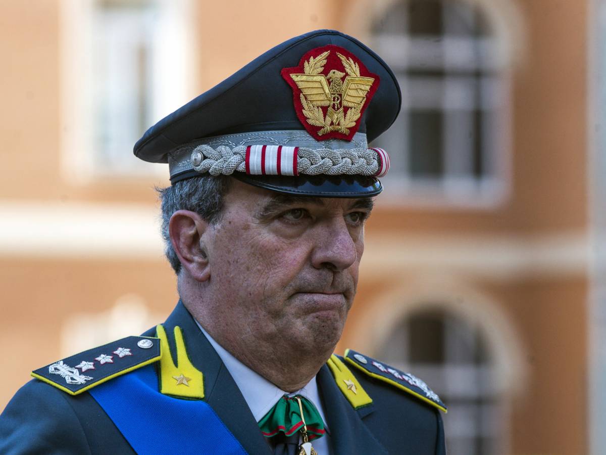 Guardia Di Finanza: Andrea De Gennaro è Il Nuovo Comandante - Il Giornale