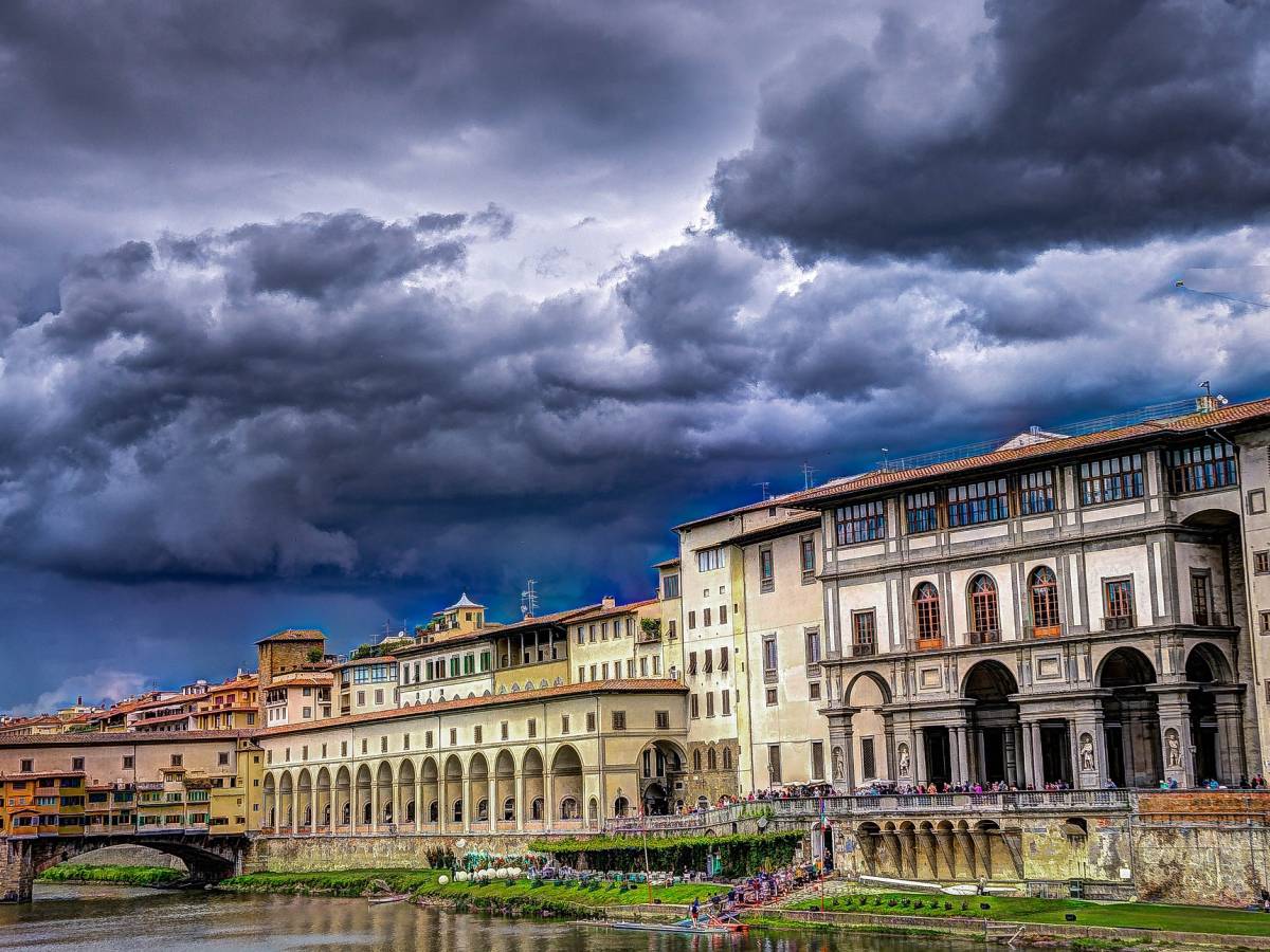 Affitti Brevi, Firenze Accelera "Stop In Tutto Il Centro Storico" - Il ...