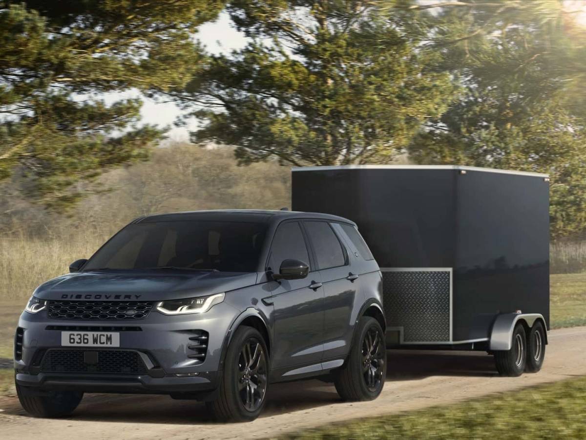 Land Rover Discovery Sport 2023 esterni