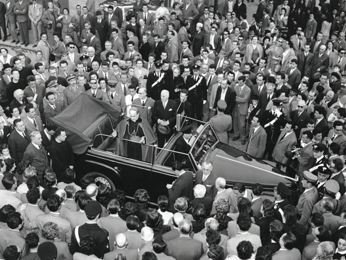 Il cardinale Montini visita la Campionaria nel 1957