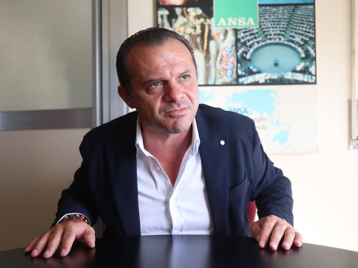 cateno de luca non offese il pm la cassazione riconosce la persecuzione giudiziaria da Ilgiornale.it cateno de luca non offese il pm la cassazione riconosce la persecuzione giudiziaria