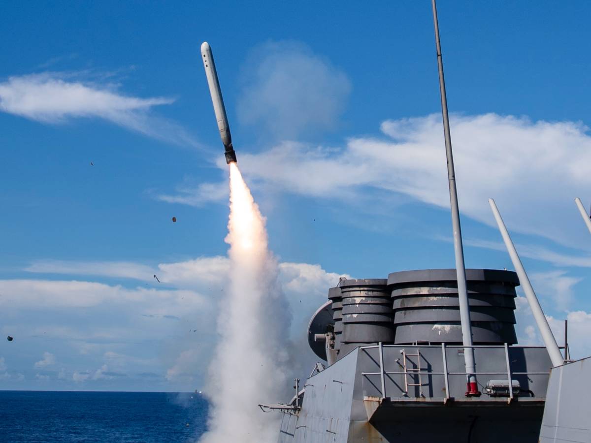 caccia portaerei nucelari e missili tomahawk ecco le forze radunate dagli usa in medio oriente da Ilgiornale.it caccia portaerei nucelari e missili tomahawk ecco le forze radunate dagli usa in medio oriente