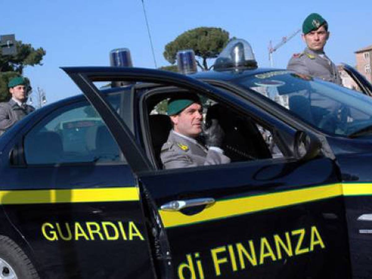 il reddito di cittadinanza non c 232 pi249 ma continua a fare guai