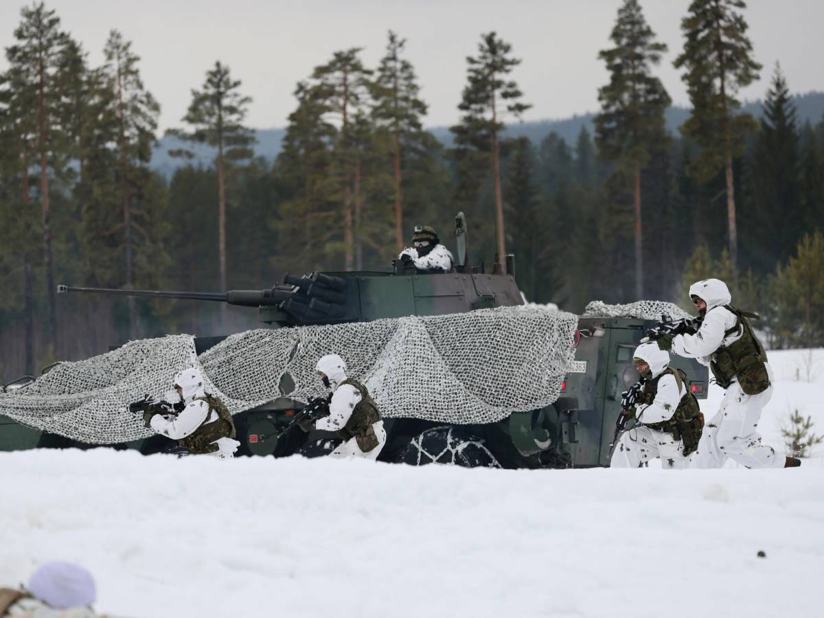 mosca pu242 invaderci per proteggere le basi nucleari allarme della norvegia lungo i confini nato da Ilgiornale.it mosca pu242 invaderci per proteggere le basi nucleari allarme della norvegia lungo i confini nato