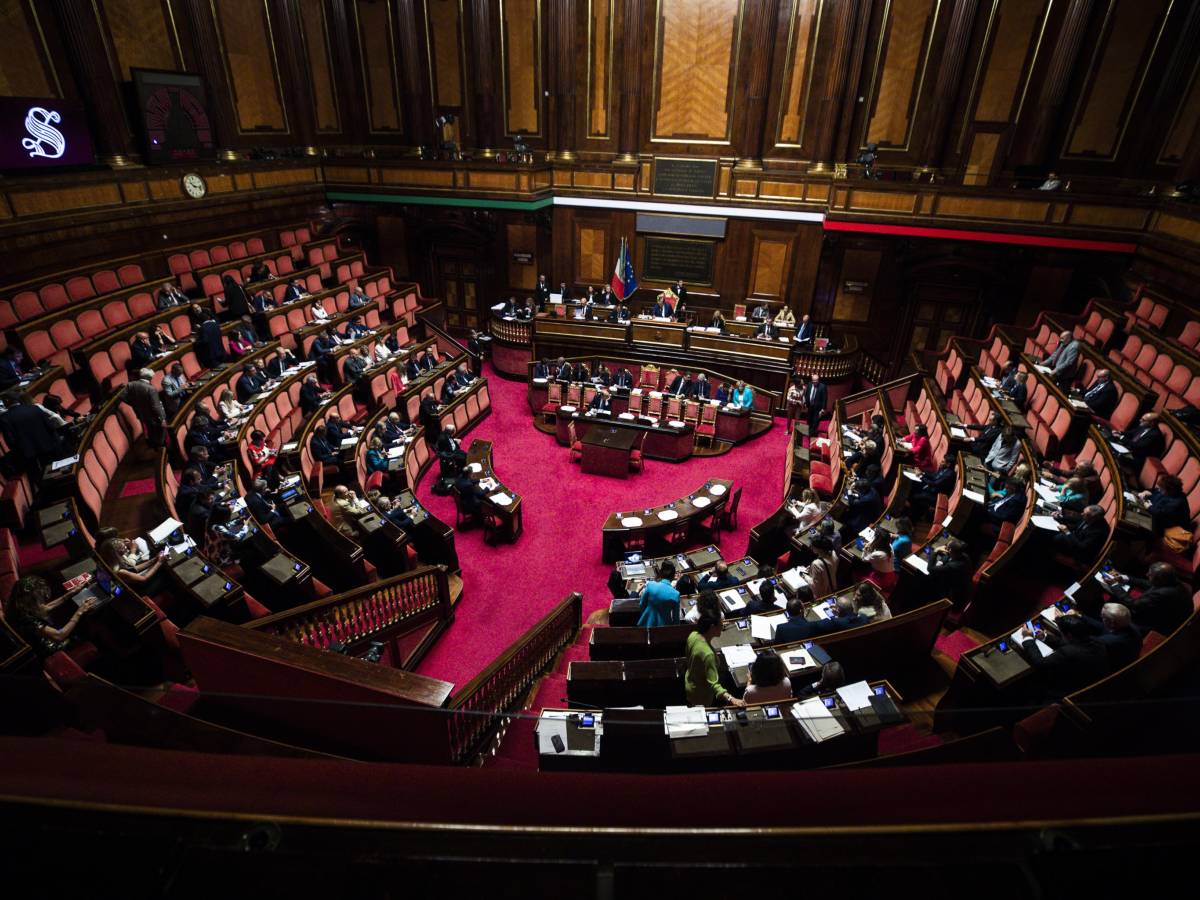 Quota 103, borse Erasmus, affitti brevi: la manovra arriva in Senato