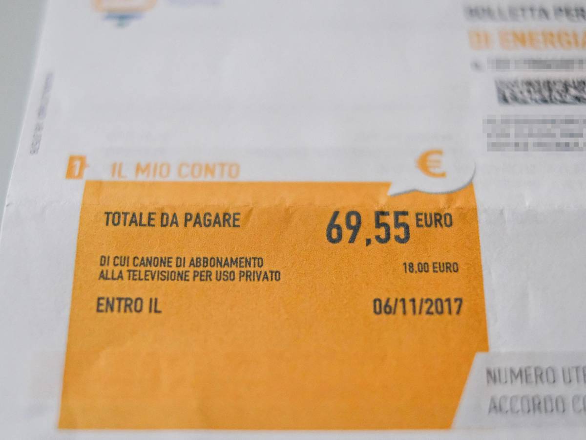 Canone Rai, verso il taglio da 90 a 70 euro. La proposta in manovra