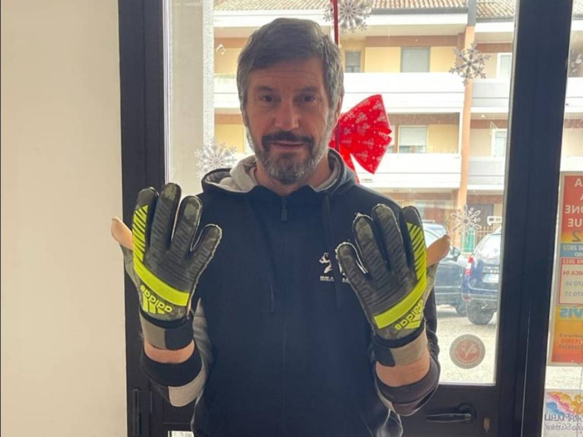 L'ex Portiere Luigi Simoni "fa Le Carte" Alla Serie B: Ecco Chi Sono I ...