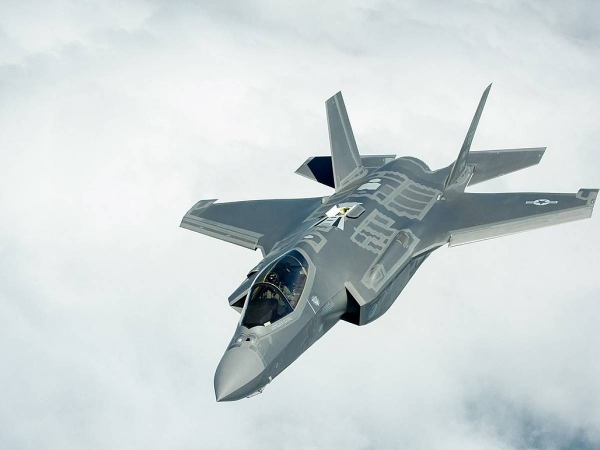 F 35 e aerei spia: così gli Usa blindano il Pacifico