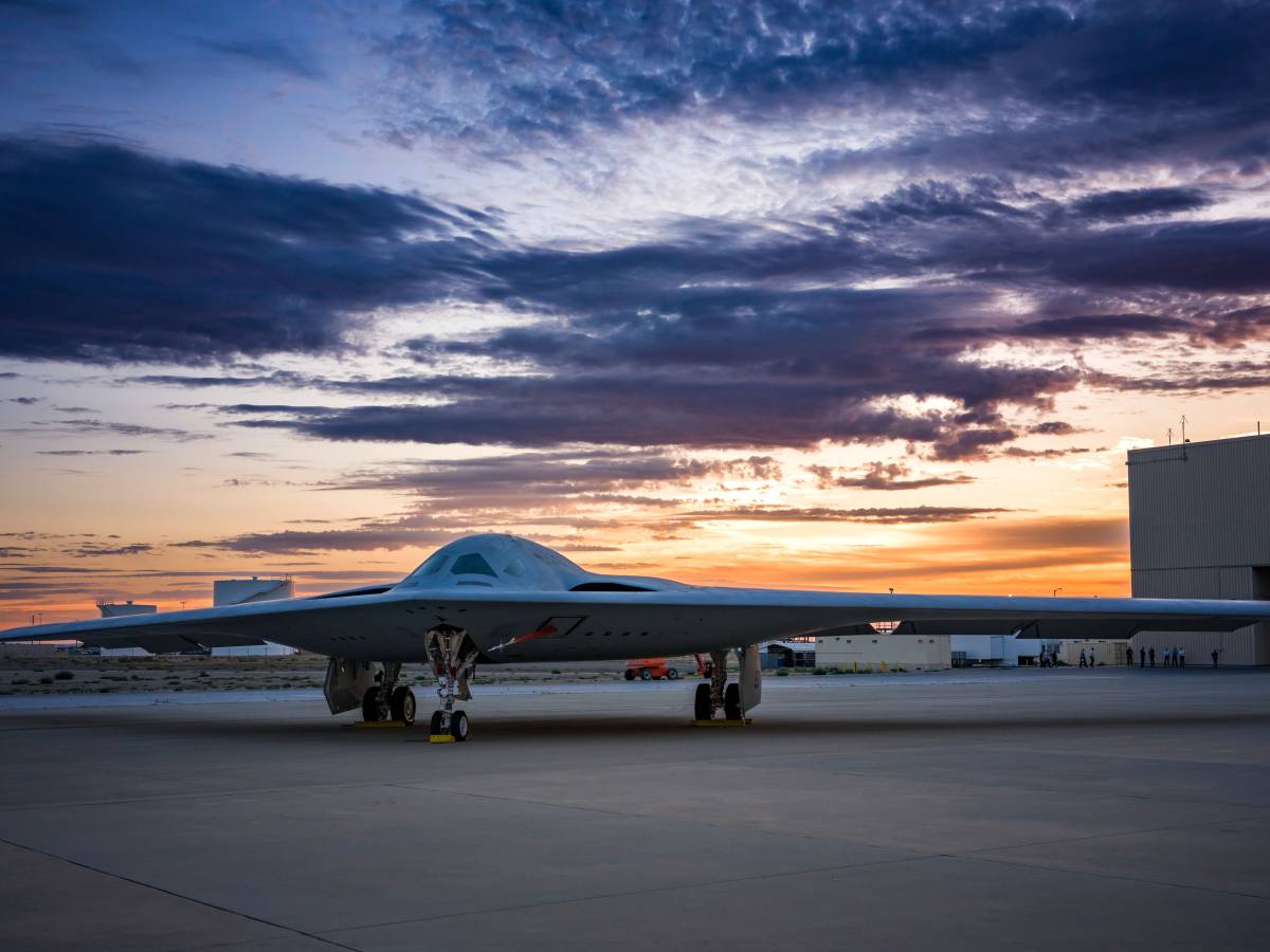 USA unveils B-21 Rider: What the new nuclear bomber can do