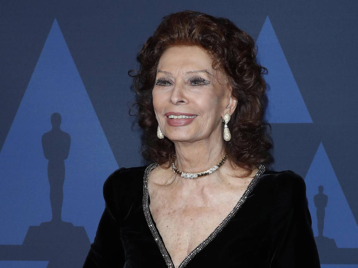 Sophia Loren compie 91 anni: una vita da leggenda tra cinema, amori e segreti - il Giornale