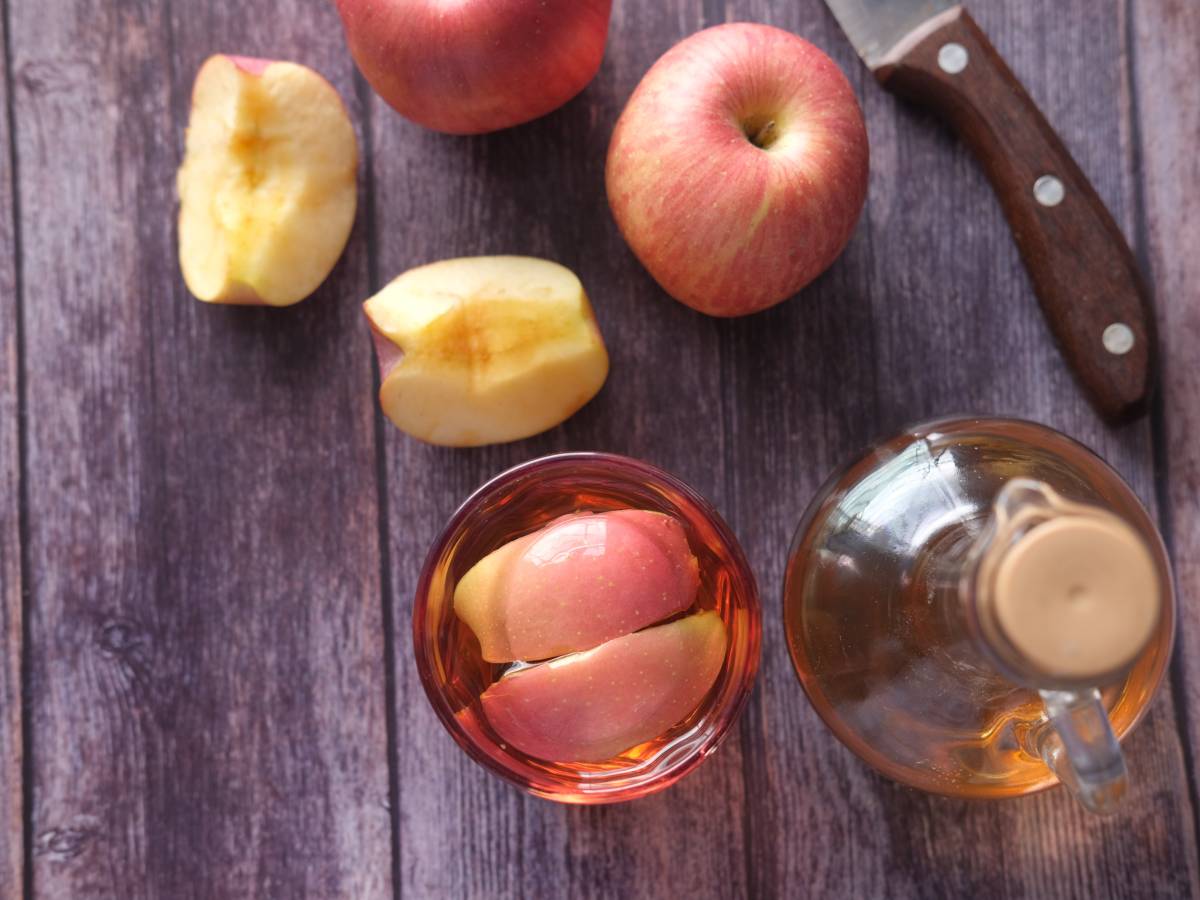 ¿Beber agua y vinagre de manzana por la mañana es beneficioso o perjudicial?