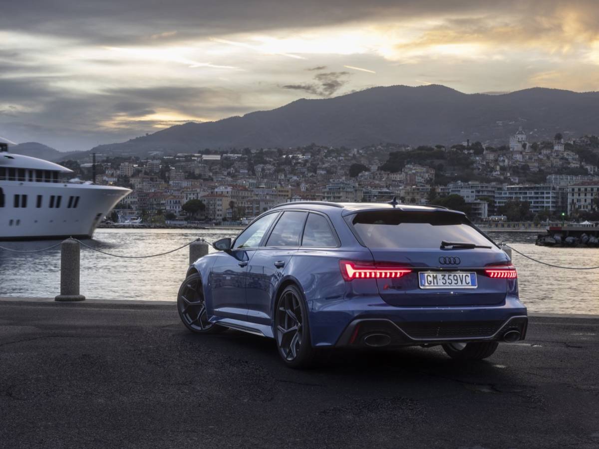 Audi RS6 Performance 2023: guarda la gallery del primo contatto  20