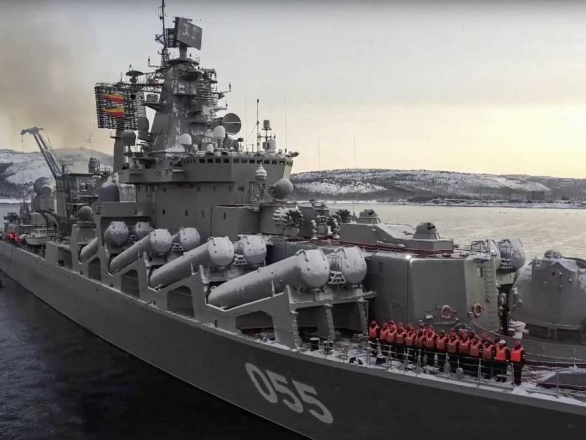 Putin mueve barcos para defender su flota en Crimea: lo que está pasando en el Mar Negro