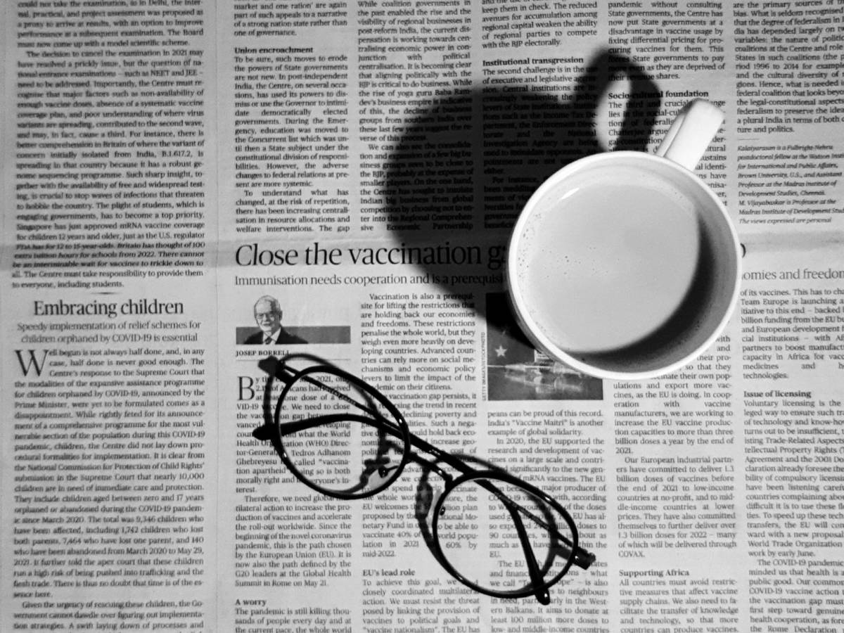 Più che alle cronache siamo alle comiche Più che alle cronache siamo alle comiche