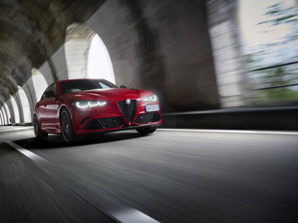 Nuova Alfa Romeo Giulia Quadrifoglio 2023: guarda la gallery della super berlina italiana 4
