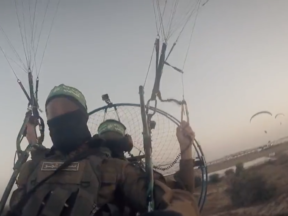 attacchi aerei con i paramotori come funziona la nuova arma letale usata in guerra da Ilgiornale.it attacchi aerei con i paramotori come funziona la nuova arma letale usata in guerra