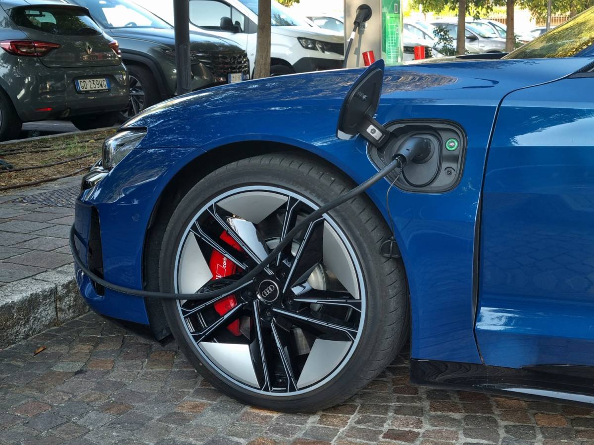 Audi RS e-tron GT: guarda la gallery della super berlina elettrica 14