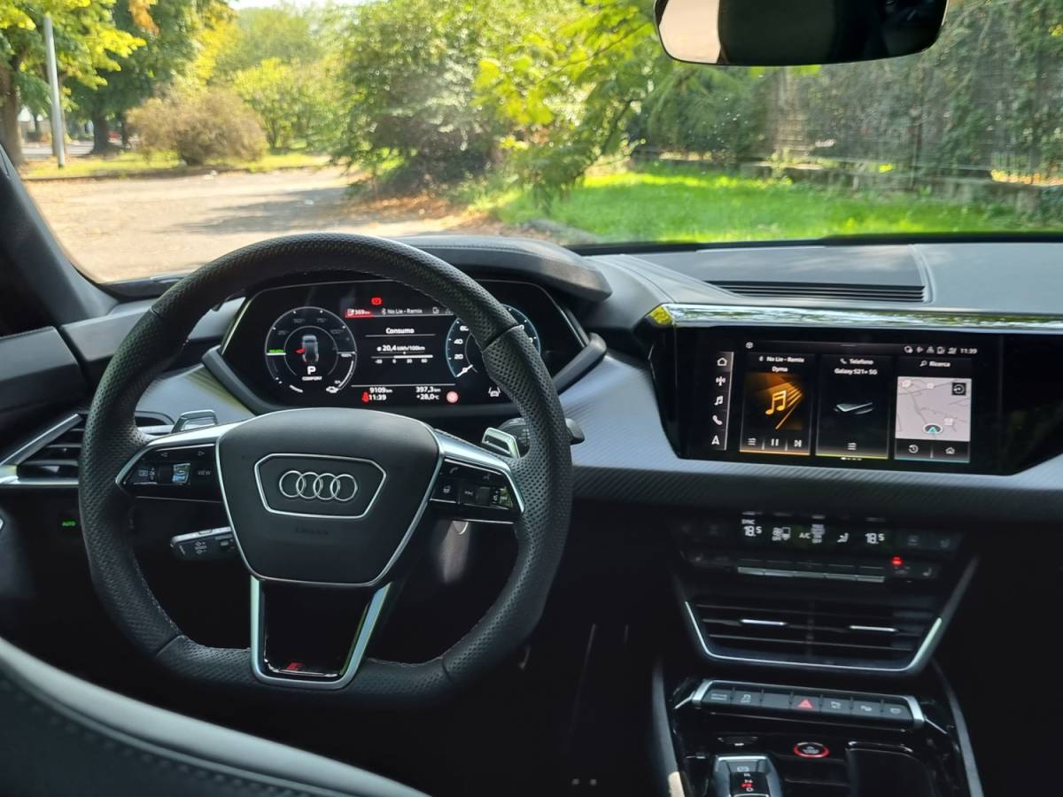 Audi RS e-tron GT: guarda la gallery della super berlina elettrica 22