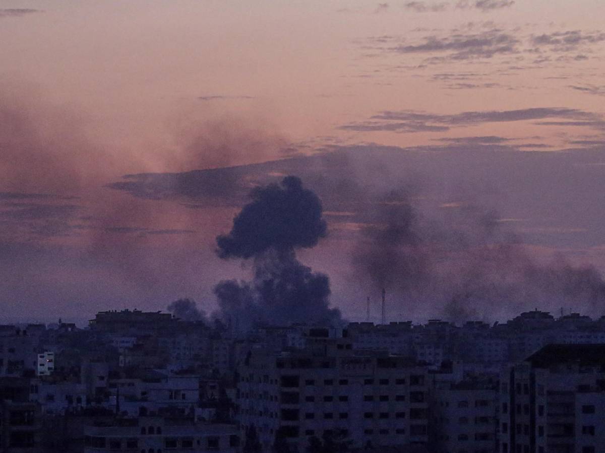 Blitz a Gaza City, missili dallo Yemen e raid in un campo profughi: cos'è successo oggi tra Israele e Hamas