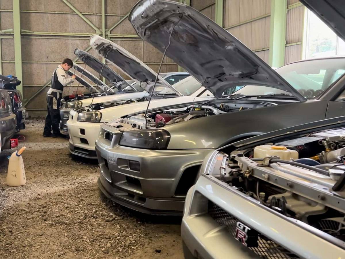 Nissan Skyline Hangar 1