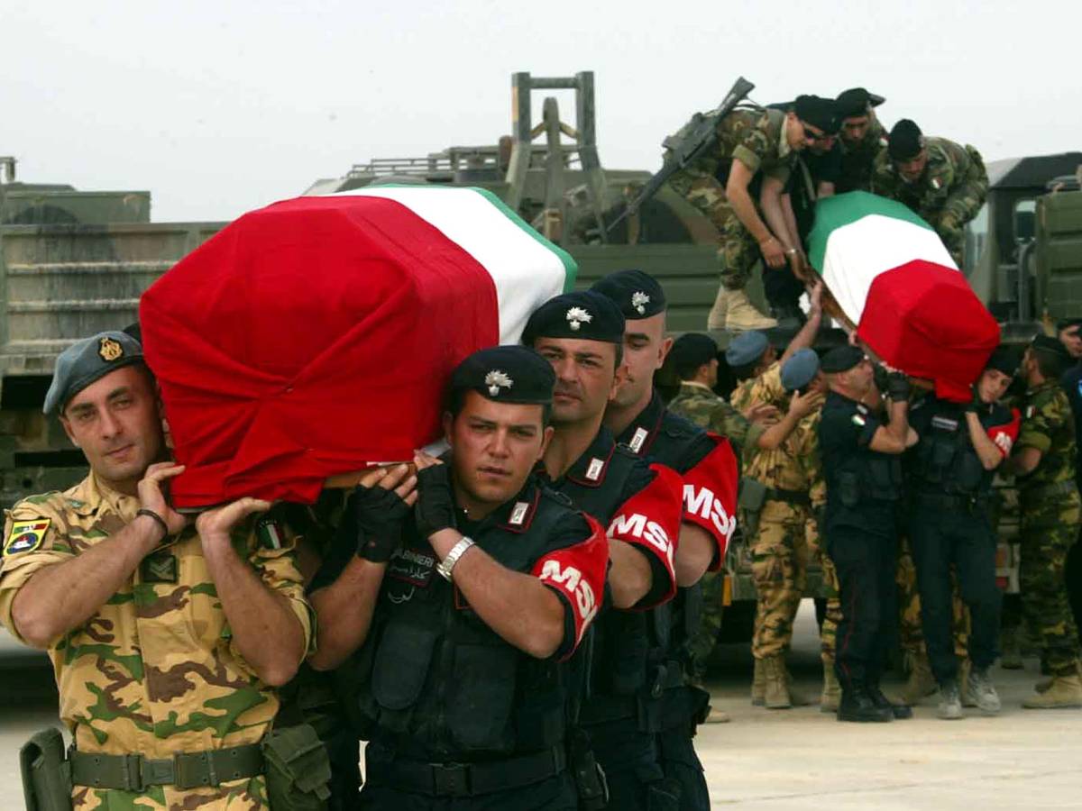 "Grazie a chi rischia la vita per la pace". L