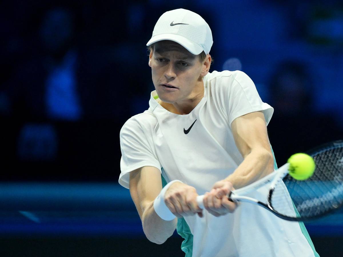 ATP Finals, Sinner supera anche Rune (e il mal di schiena) e passa il girone da primo il Giornale