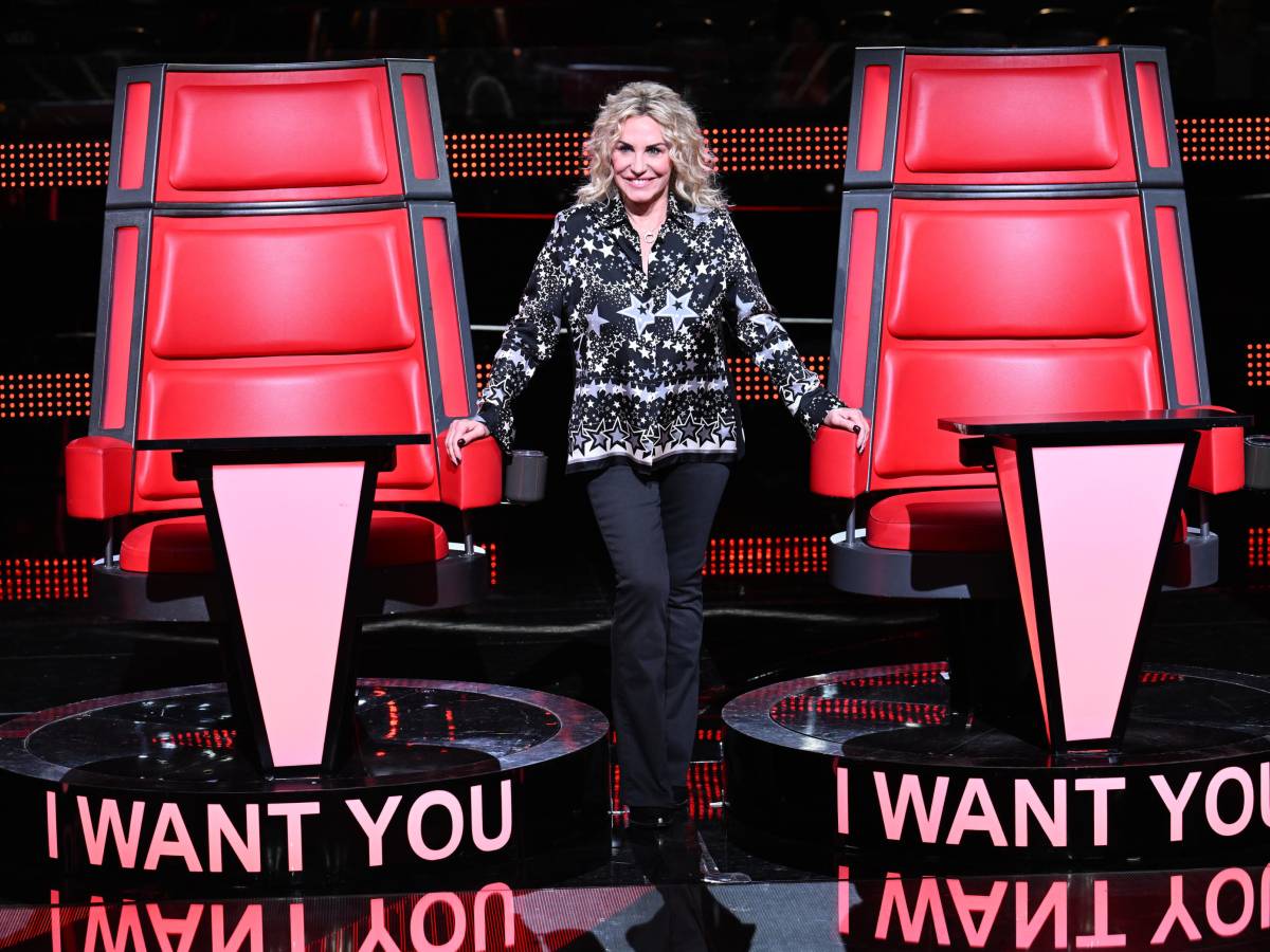 "The Voice", addio a sorpresa di Gigi D "The Voice", addio a sorpresa di Gigi D