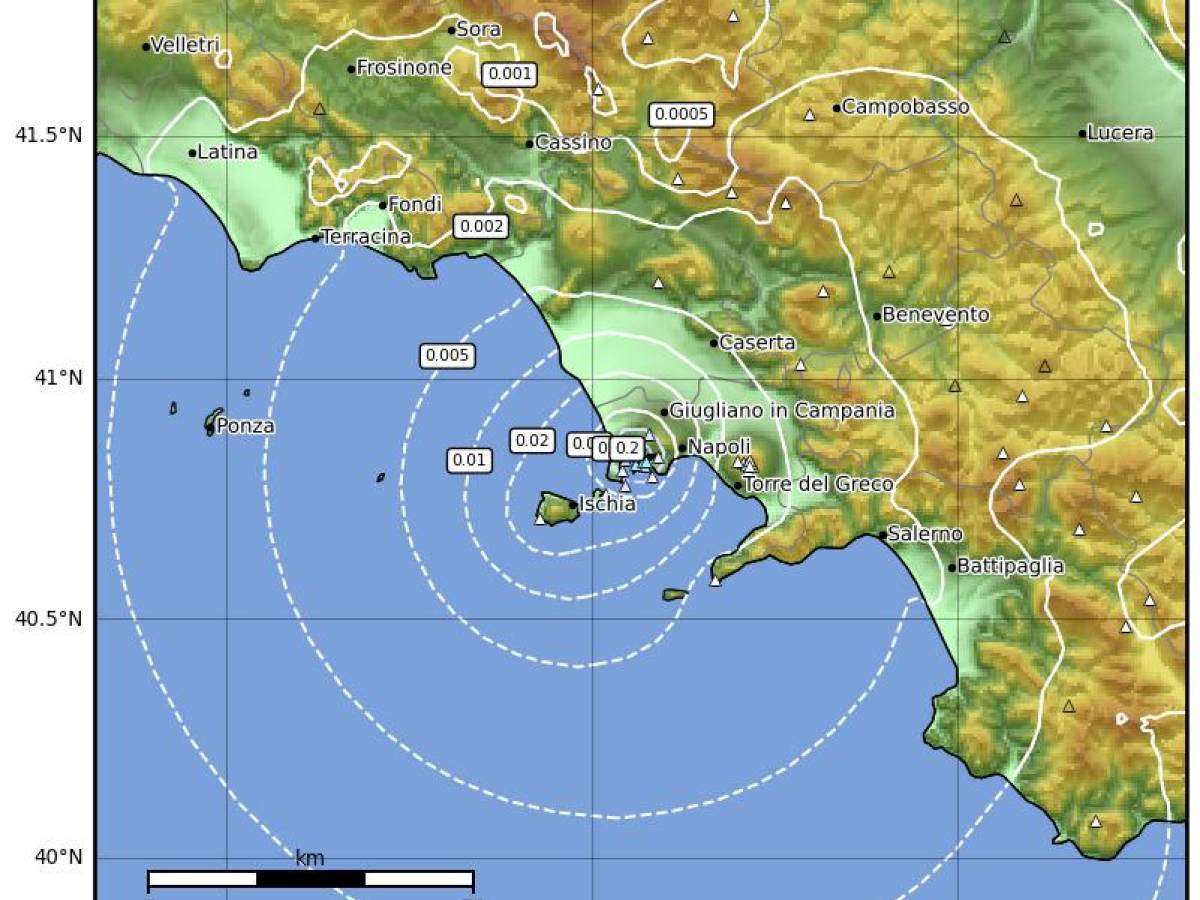 Il Boato Poi La Scossa Di Terremoto Cosa Sta Succedendo Ai Campi Flegrei Il Giornale 5697