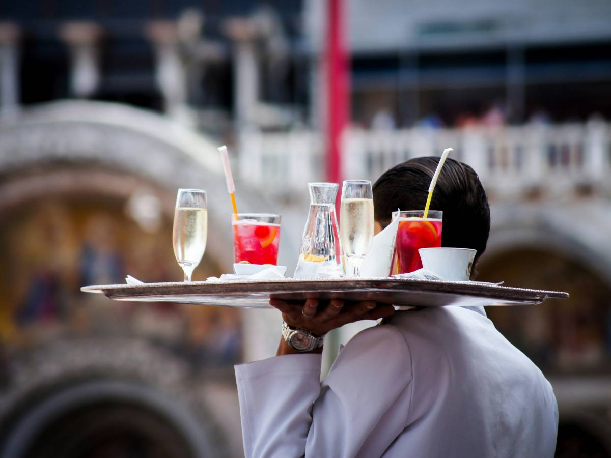 hai lavorato a ferragosto ecco quanto ti spetta in busta paga