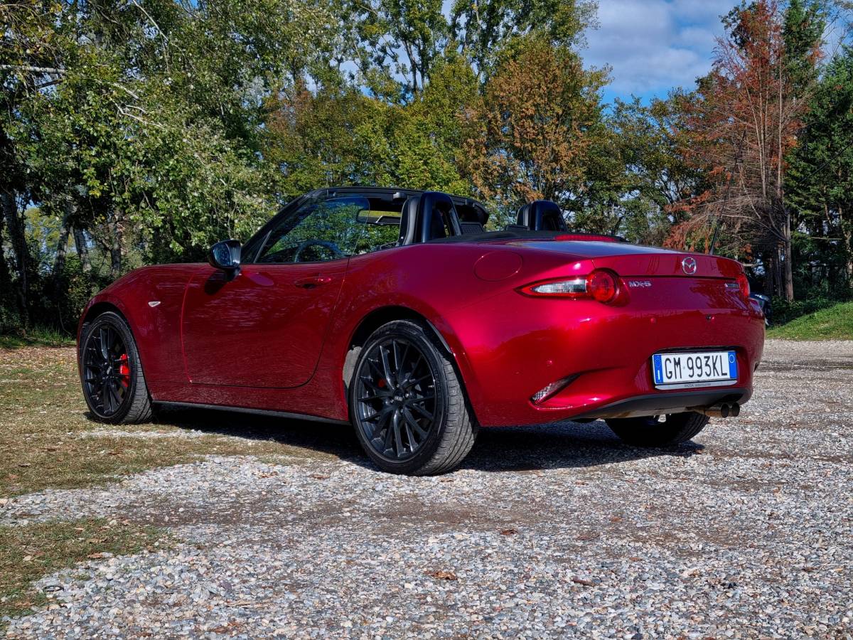 Mazda MX-5 2023: guarda la la gallery della sportiva più accessibile in commercio 10