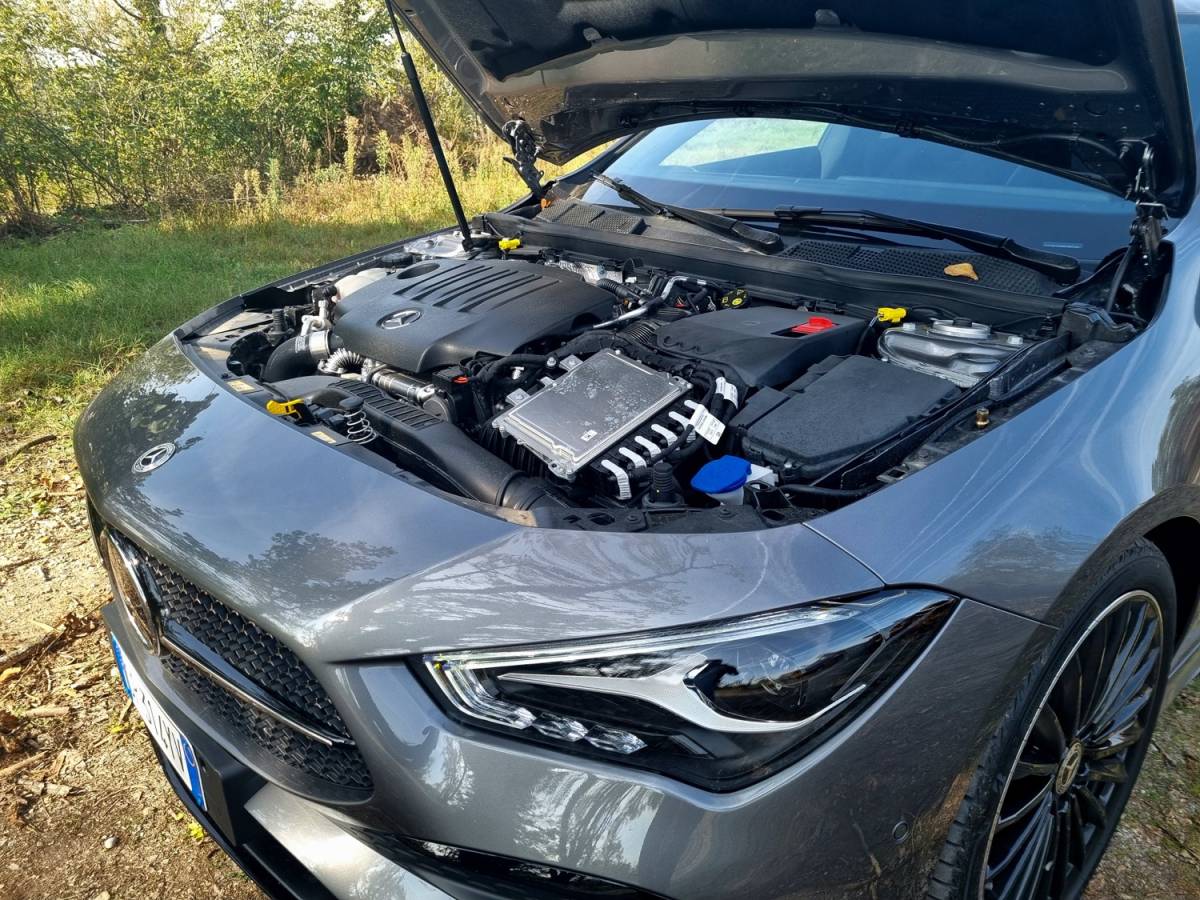 Mercedes CLA Shooting Brake, guarda la gallery della Station Wagon Coupè  13