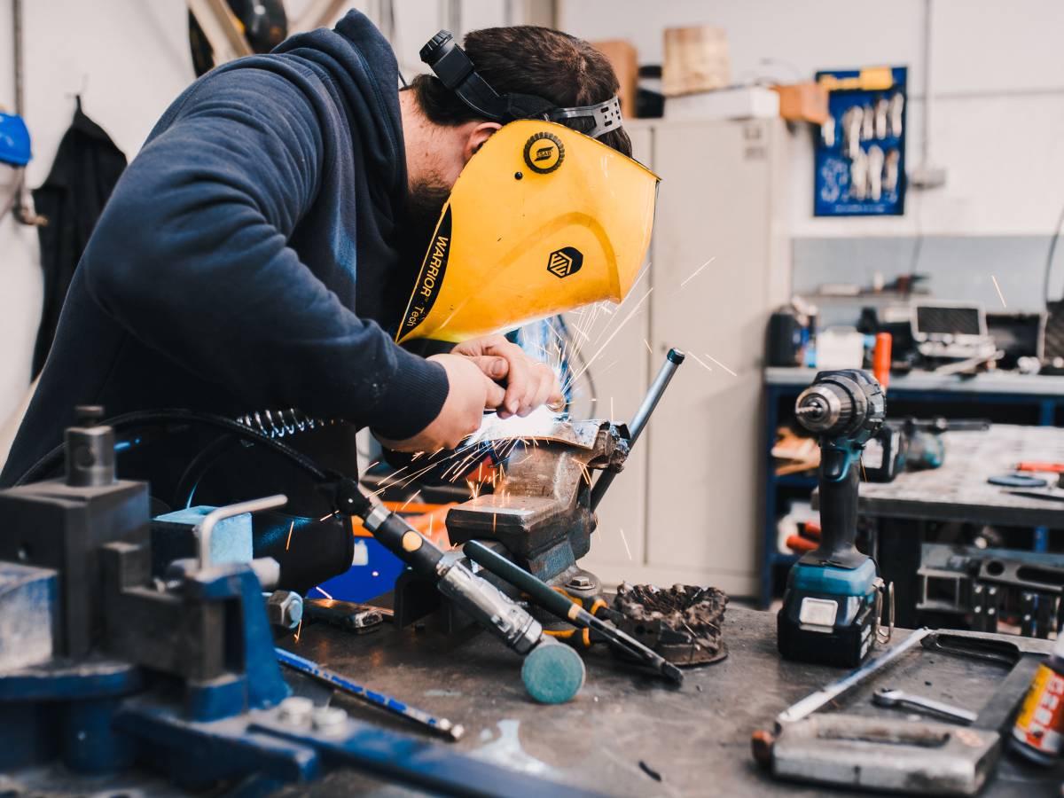 La gabbia che soffoca l La gabbia che soffoca l