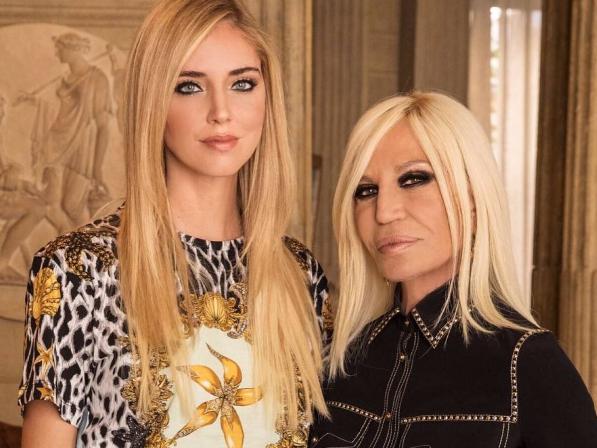 “No tienes que disculparte”.  Así Donatella Versace defiende a Ferragni y acusa a Lucarelli