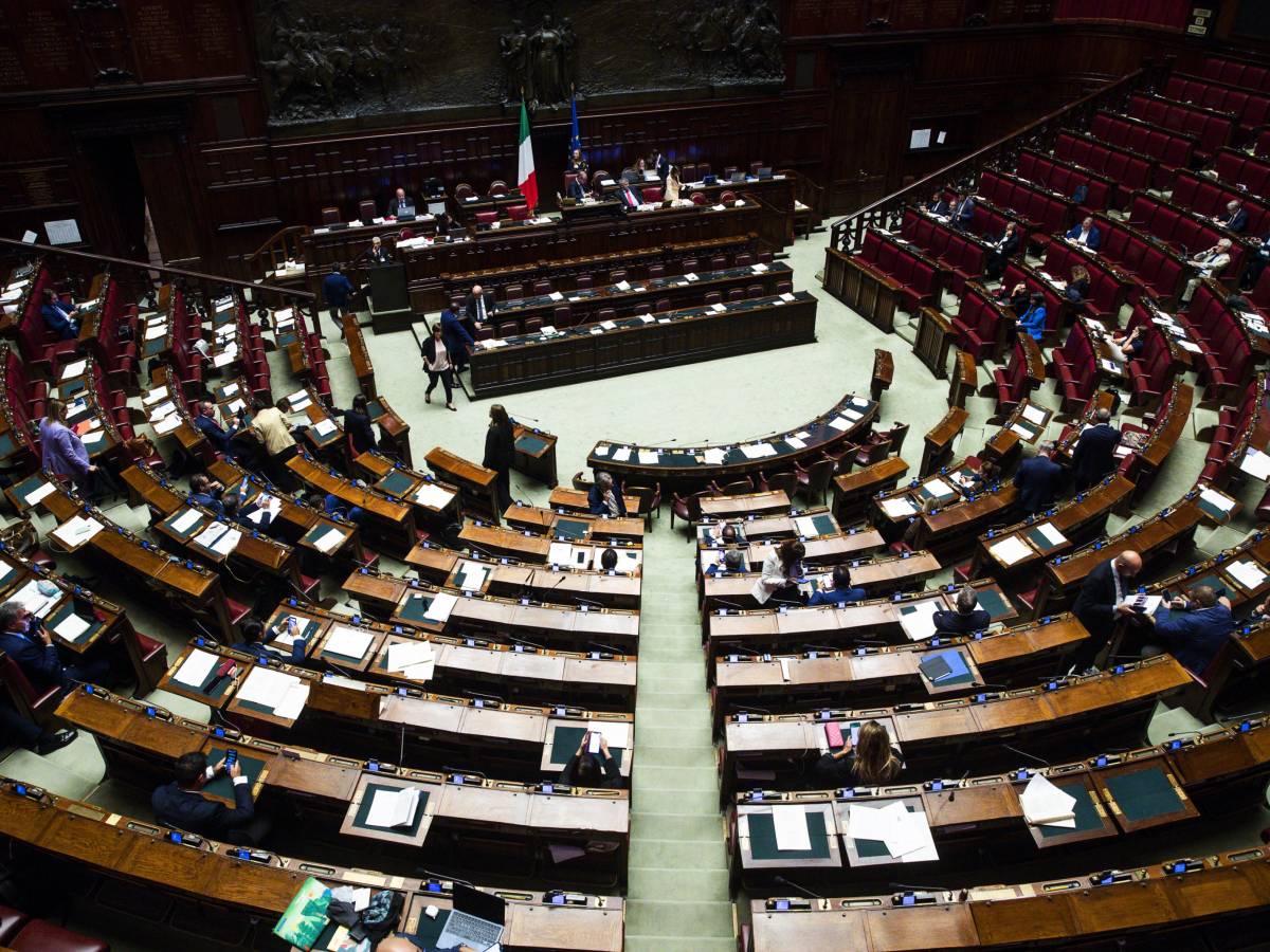 stretta sulla cittadinanza ok della camera all iter veloce per l esame della proposta di legge da Ilgiornale.it stretta sulla cittadinanza ok della camera all iter veloce per l esame della proposta di legge