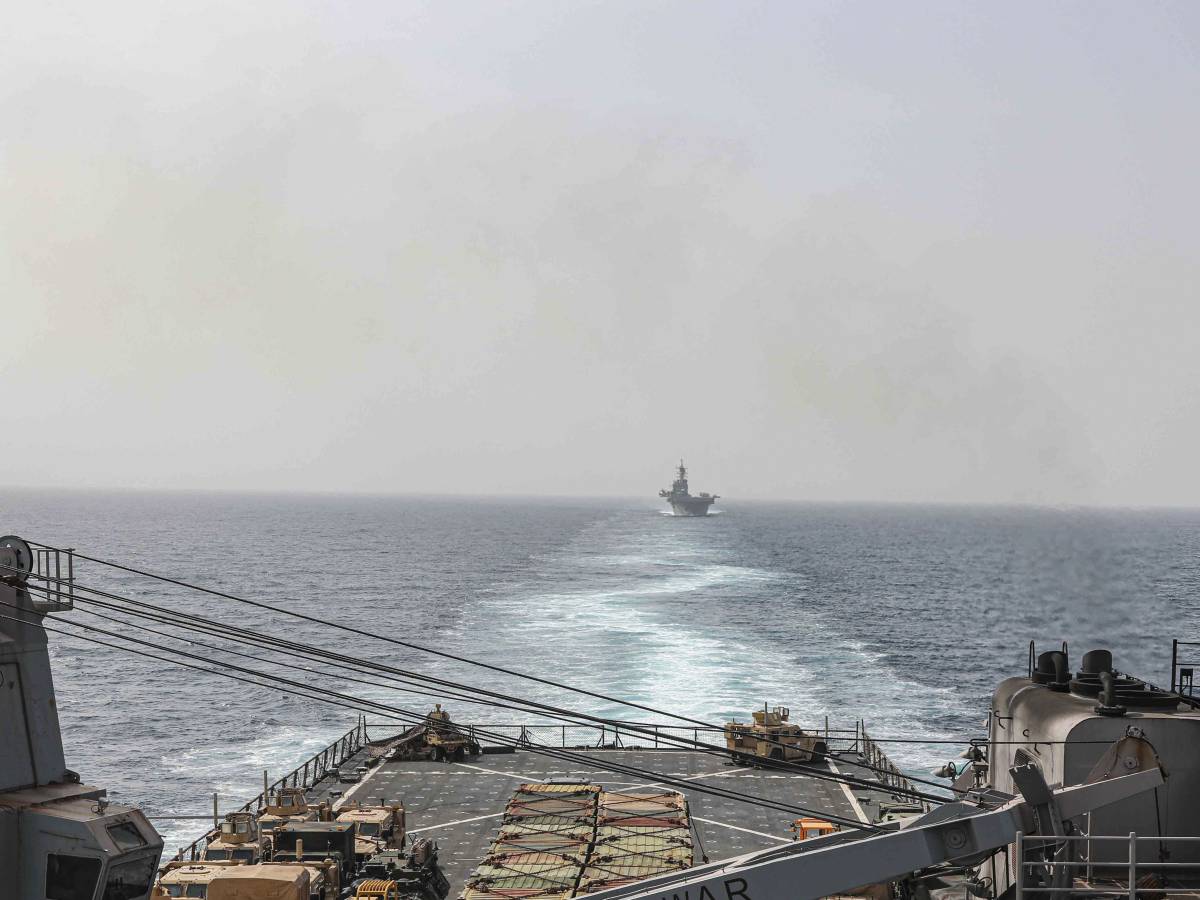 “Air strikes against the Houthis.”  Plan to “liberate” the Red Sea “Air strikes against the Houthis.”  Plan to “liberate” the Red Sea