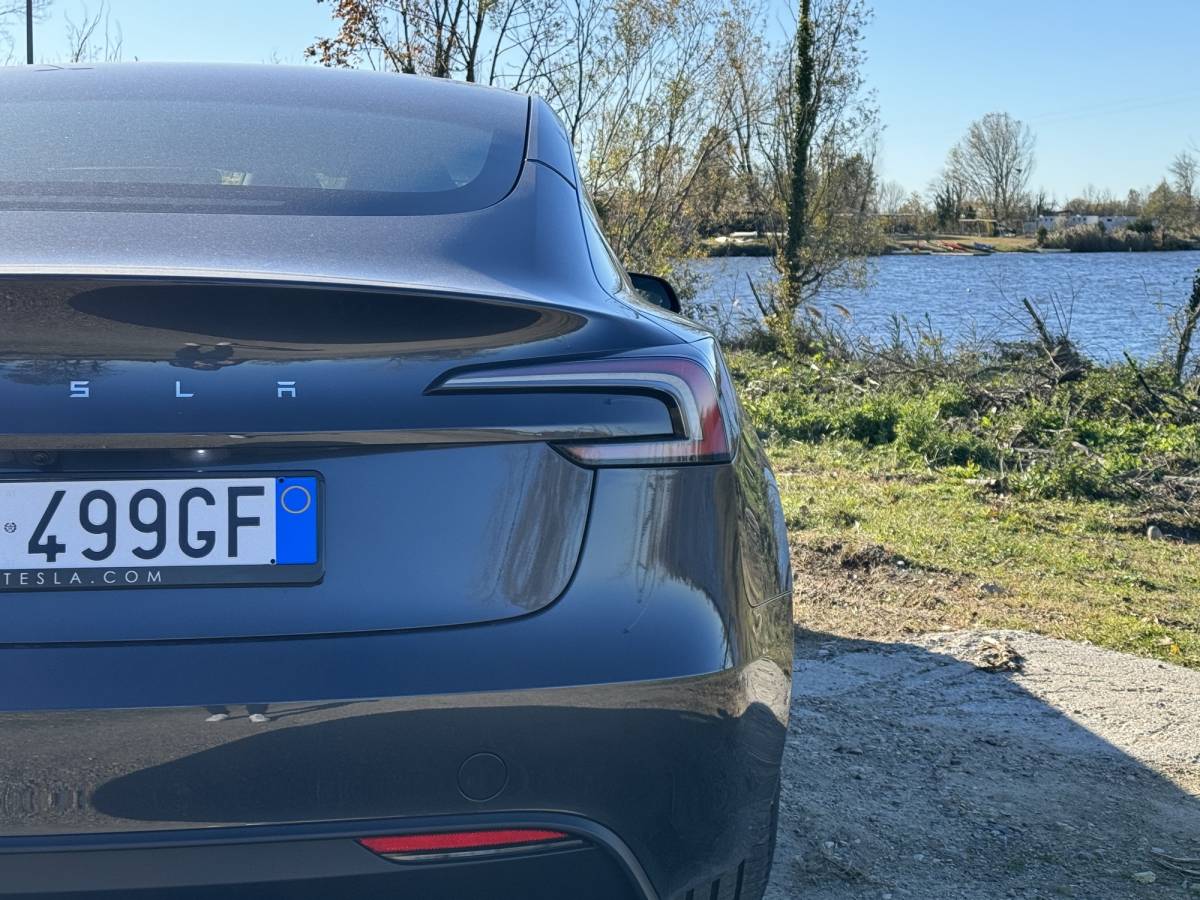 Tesla Model 3 RWD 2024: rimane la migliore elettrica sul mercato