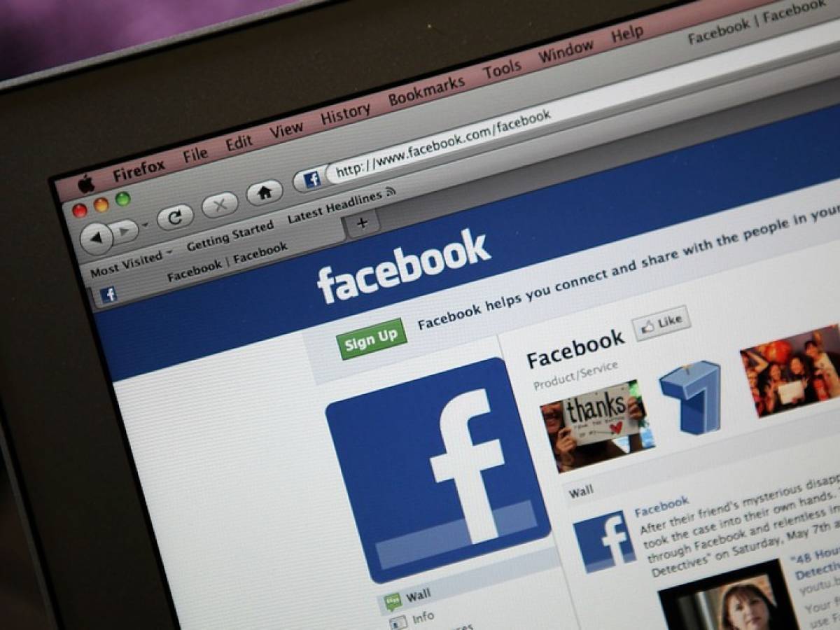 La truffa degli zaini scontati a 2 euro spopola su Facebook: ecco come funziona La truffa degli zaini scontati a 2 euro spopola su Facebook: ecco come funziona