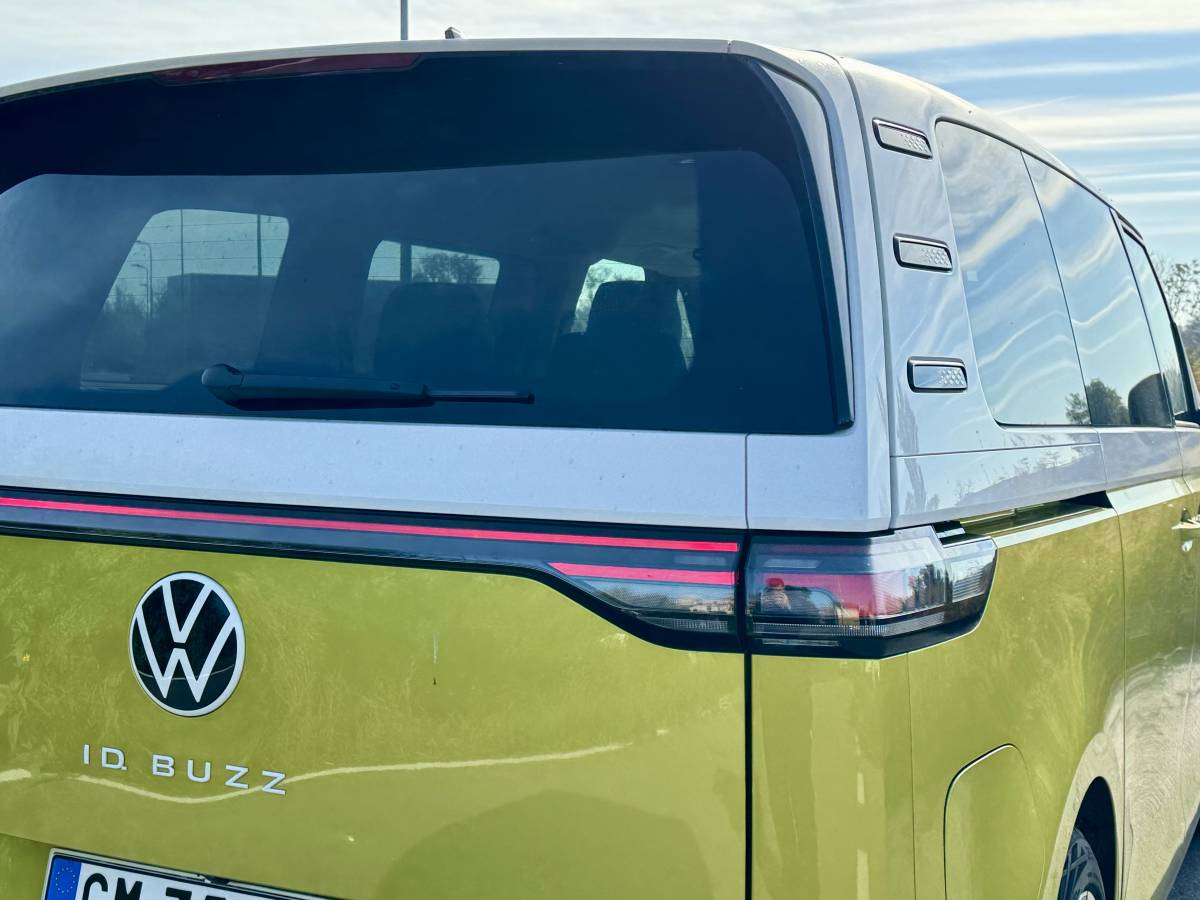 Volkswagen ID.Buzz, guarda la gallery del nuovo VAN 100% elettrico  7