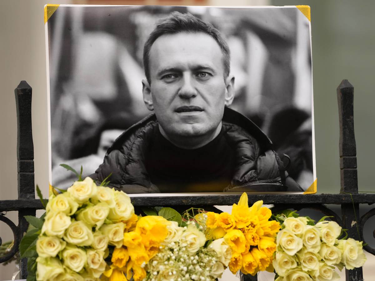 abbiamo preso dei campioni biologici la rivelazione della moglie di navalny sulla morte dell attivista