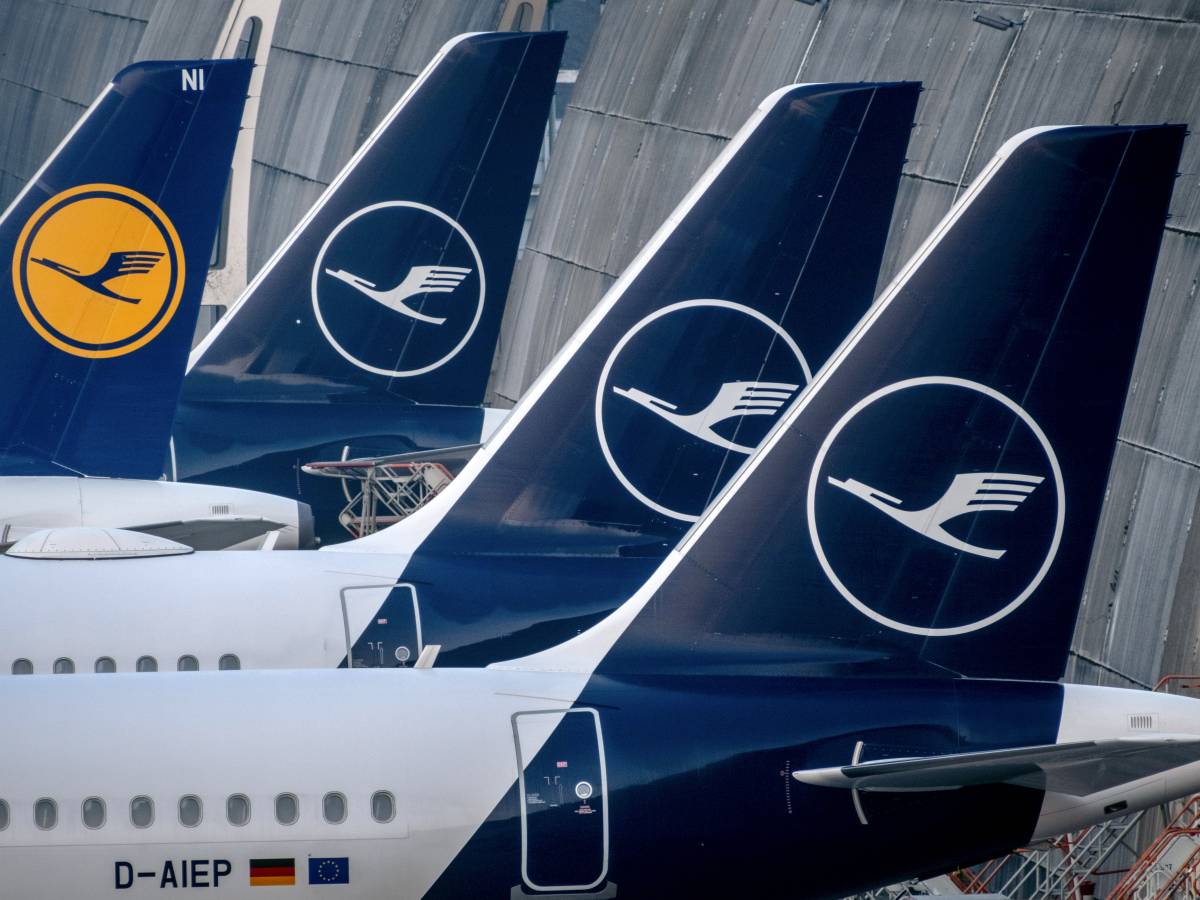 lufthansa cancella gi224 20mila voli la crisi del jet fuel per gli aerei da Ilgiornale.it lufthansa cancella gi224 20mila voli la crisi del jet fuel per gli aerei